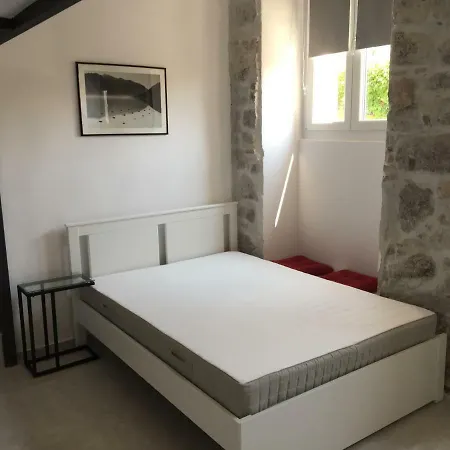 Amfora Apartment *